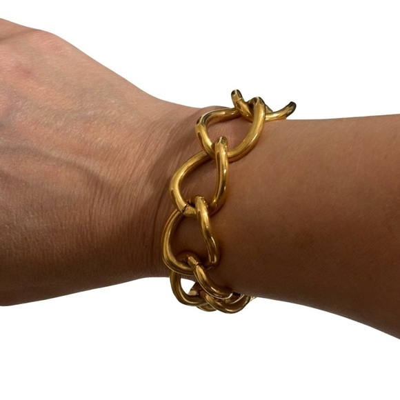 Monet toggle bracelet large gold tone  chain link #026 - Picture 1 of 7